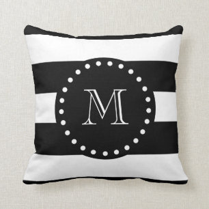 Svartvitt randmönster, svart Monogram Kudde