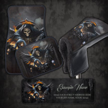 The skeleton with the mystical dice