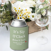 Bride and Groom Newlyweds Drinkware