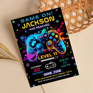 Spela upp på nivå Video Game Birthday-inbjudan Inbjudningar