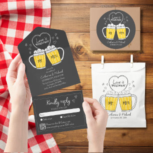 Kärlek brinner Hand plockade Beer Glass Bröllop