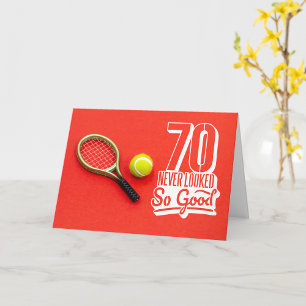 Tennis Player spelar Tennis 70:e födelsedagen