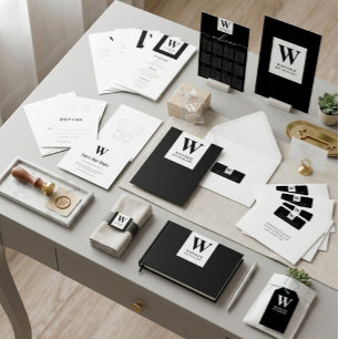 Elegant nygift monogram   Svart bröllop Underlägg Papper
