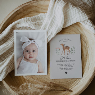 Fotofödelsedagsinbjudan till trädsblommor inbjudningar