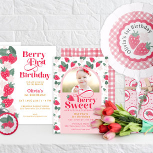 Berry First Birthday Strawberry Birthday Inbjudan