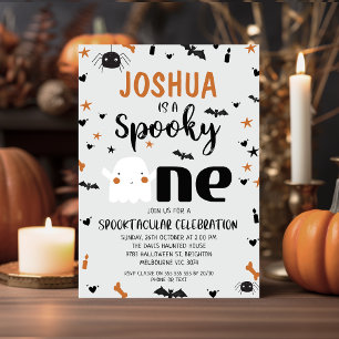 Grått Photo Spooky One Halloween 1st Birthday Inbjudningar