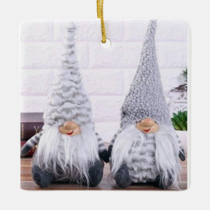 *SVECT LITEN GNOMES* CHRISTMAS ORNATION JULGRANSPRYDNAD KERAMIK
