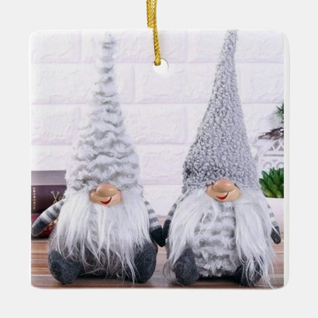 *SVECT LITEN GNOMES* CHRISTMAS ORNATION JULGRANSPRYDNAD KERAMIK (Framsida)