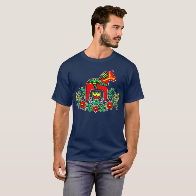 Svensk Dala häst Tee (Hel framsida)