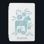 Svenska Dala Horse Custom Name Teal iPad Mini Skydd<br><div class="desc">En traditionell Dala Horse från Sverige. Ta bort eller ändra namn för anpassning.</div>