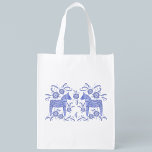 Svenska Dala Horse Indigo Blue och White Återanvändbar Påse<br><div class="desc">En traditionell svensk Dala Horse-design i periwinkle blue och white.</div>