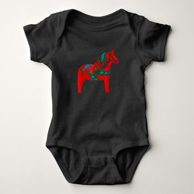 Svenska Dala Horse Sverige Red Dalecarlian Horse T Shirt (Framsida)