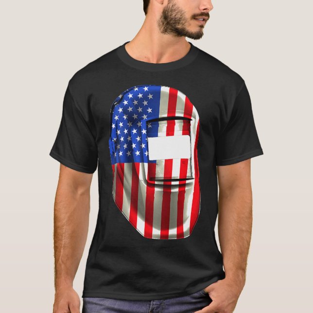 Svetsar ger en fin svetsbild på baksidan av skjort t shirt (Framsida)