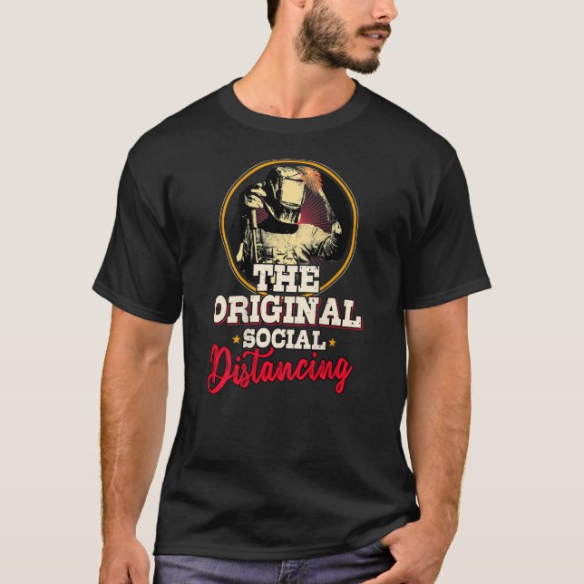 Svetsar ger en fin svetsbild på baksidan av skjort t shirt (Framsida)