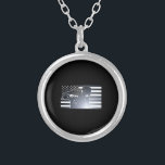 Svetsning: Den tunna metallen fodrar flagga Silverpläterat Halsband<br><div class="desc">Svetsning: Den tunna metallen fodrar flagga</div>