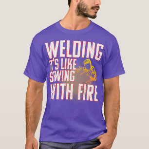 Svetsning som svetsar på samma sätt som sömnad med t shirt