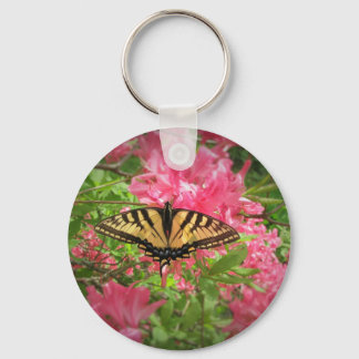 Swallowtail Butterfly Sits on Rosa Azaleas Nyckelring