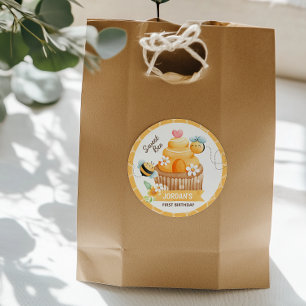 Sweet Bee Birthday Classic Round Sticker Runt Klistermärke