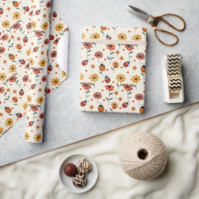 Sweet Ladybug Dreams Presentpapper (Hantverk)