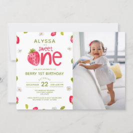 Sweet ONE Strawberry Photo First Birthday Inbjudningar