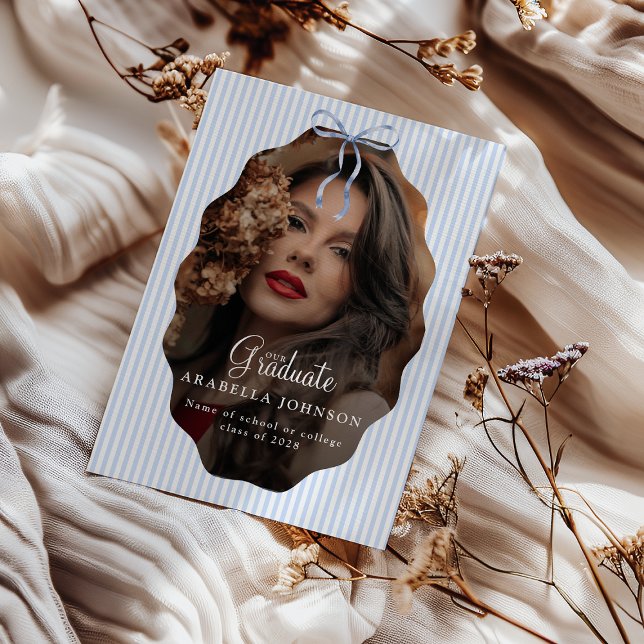 Sweet Pinstriped Blue Bow Photo Graduation Meddelande (Skapare uppladdad)