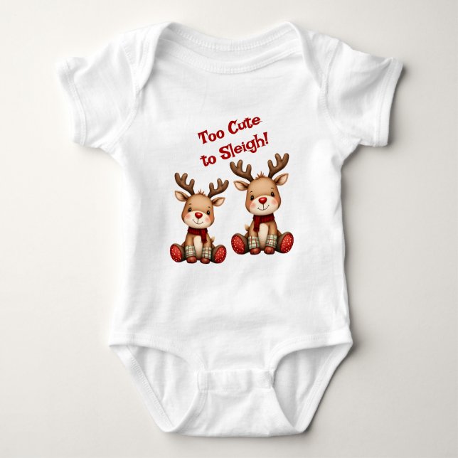 Sweet Reindeer Pair in Holiday Snowfall T Shirt (Framsida)