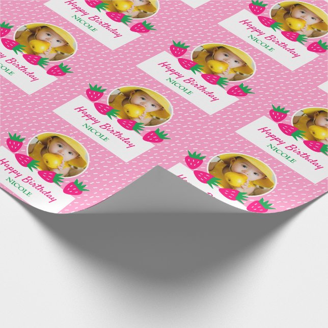 Sweet Rosa Cute Strawberry Girl Photo Birthday Presentpapper (Hörn)