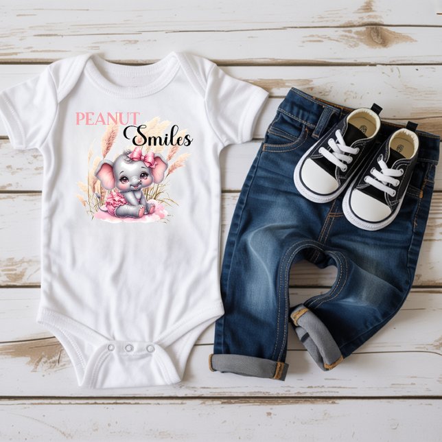 Sweet Rosa Elephant - Peanut Smiles T Shirt (Skapare uppladdad)