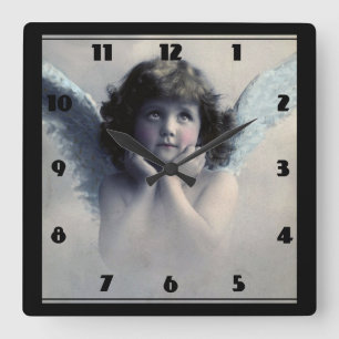 Sweet Rosy Cheeked Vintage Angel i Clouds Fyrkantig Klocka