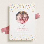Sweet Sprinkle Kids Joint Födelsedagsfest Photo Inbjudningar<br><div class="desc">En färglös sprinkle party inbjudan inspirerad av muffinsar,  kakor,  glass donuts och alla söta treter som är perfekt för ett barns födelsedag party.</div>