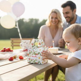 Sweet Strawberry First Birthday Favor Box Presentaskar