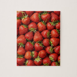 Sweet Summer Harvest: Luscious Strawberry Patch Pussel