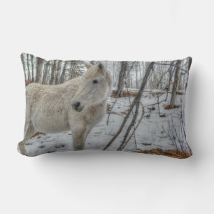 Sweet White Mare och Winter Forest Gift Lumbarkudde