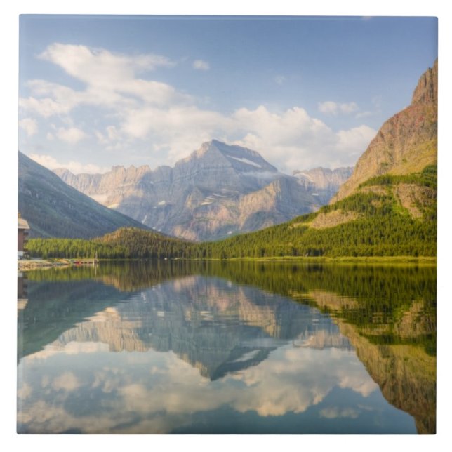 Swiftcurrent Lake med Many Glacier hotel och Kakelplatta (Framsidan)