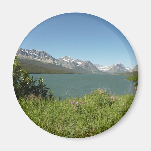 Swiftcurrent Lake utsikt över Glacier National Par Magnet (Framsidan)