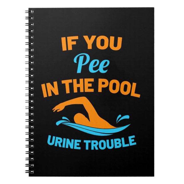 Swimmer Pee i Bassäng Anteckningsbok (Framsidan)