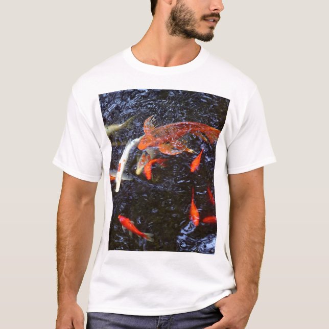 Swimming Koi T Shirt (Framsida)
