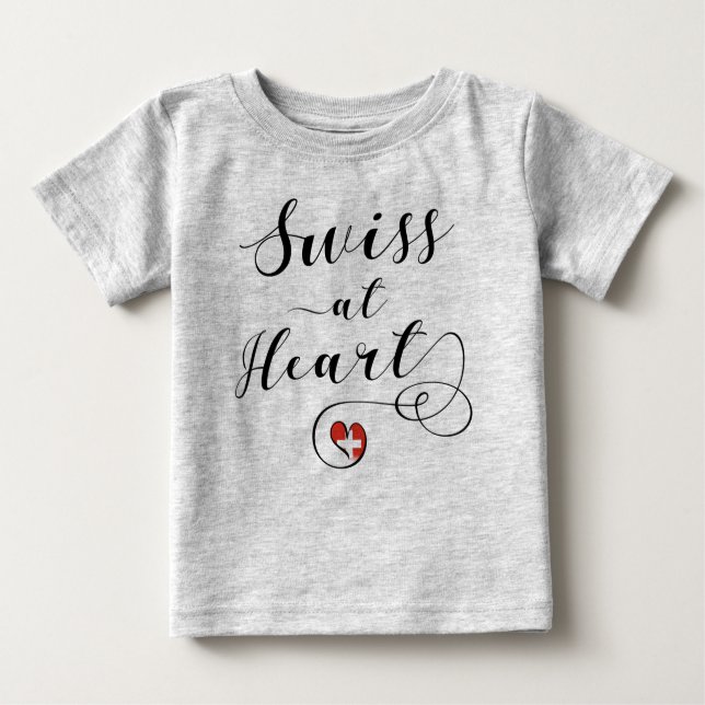 Swiss At Heart, Schweiz T Shirt (Framsida)
