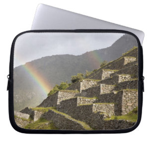 Sydamerika, Peru, Machu Picchu. Regnbågar över Laptop Fodral