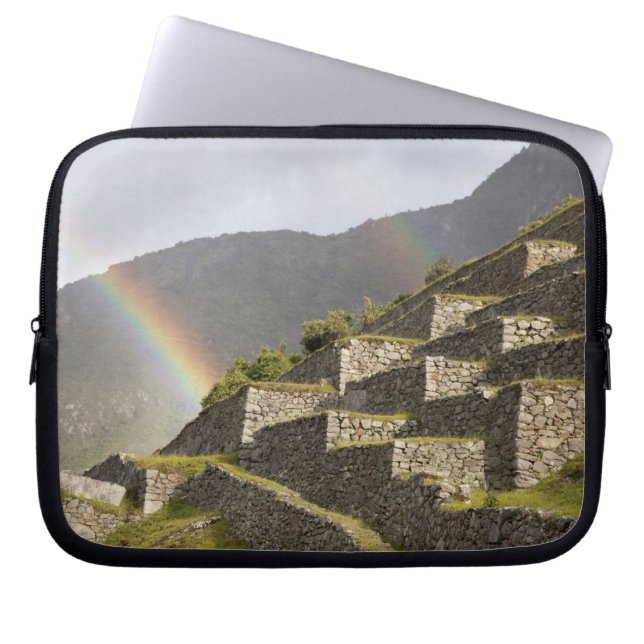 Sydamerika, Peru, Machu Picchu. Regnbågar över Laptop Fodral (Framsidan)