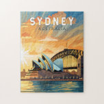 Sydney Australia Travel Art Vintage Pussel<br><div class="desc">Sydney-retro-vektorresedesign. Sydney,  huvudstad i New South Wales och en av Australiens största städer,  är bäst känd för sitt säte Sydney Opera House,  med en speciell segelliknande utformning.</div>
