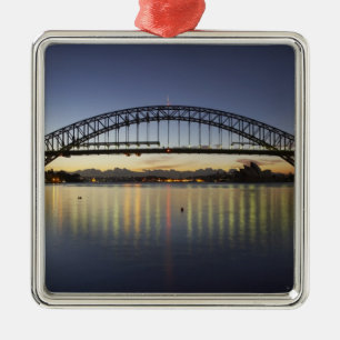 Sydney Harbour Bridge och Sydney Opera House vid Julgransprydnad Metall