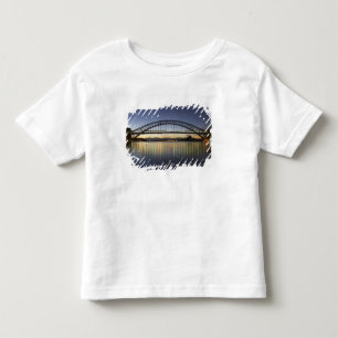 Sydney Harbour Bridge och Sydney Opera House vid Tee
