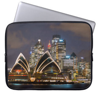 Sydney Opera house & city på natten, Australien Laptop Fodral
