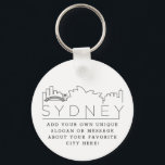 Sydney | Stylized Skyline Anpassningsbar Slogan Nyckelring<br><div class="desc">En unik nyckelring som representerar Sydneys vackra och välkomnande stad,  Australien. Den här nyckelkedjan har en stiliserad illustration av stadens unika skylt med namn under. Under staden är namn en plats för din unika slogan eller påstående om din favoritstad.</div>