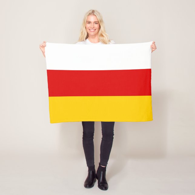 Sydossetiens flagga fleecefilt (På plats)