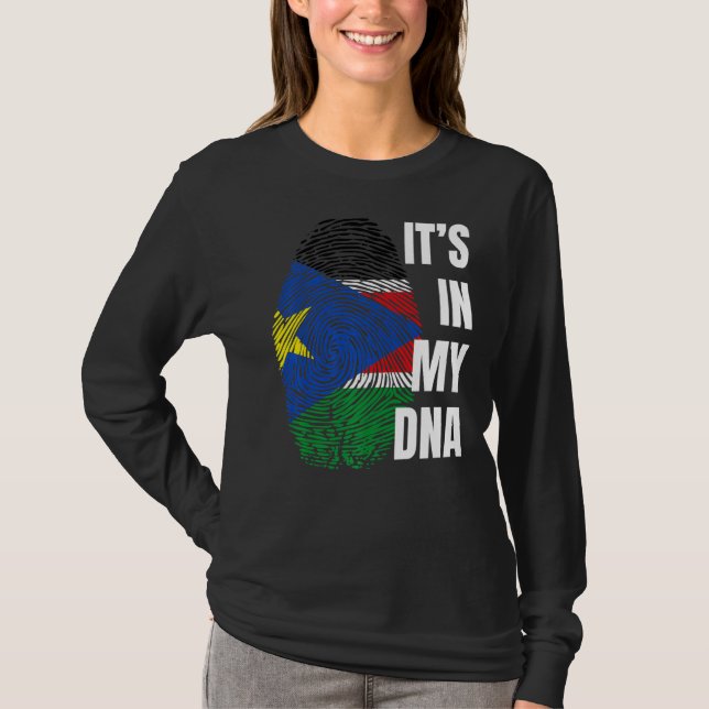 Sydsudan Flagga Dna Fingerprint Black History Mon T Shirt (Framsida)