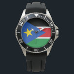Sydsudans flagga (Afrika) Armbandsur<br><div class="desc">Utformningen är ett kännetecken för Sydsudans flagga (officiellt kallad Sydsudan), som är ett inlandsområde i land i öster-centrala Afrikan. Sydsudan gräns Etiopien mot öster, Sudan i norr, Centralafrikanska republiken till väster, Demokratiska republiken Kongo i sydvästra delen, Uganda i syd och Kenya i sydöstra delen. Sydsudans huvudstad och största stad är...</div>