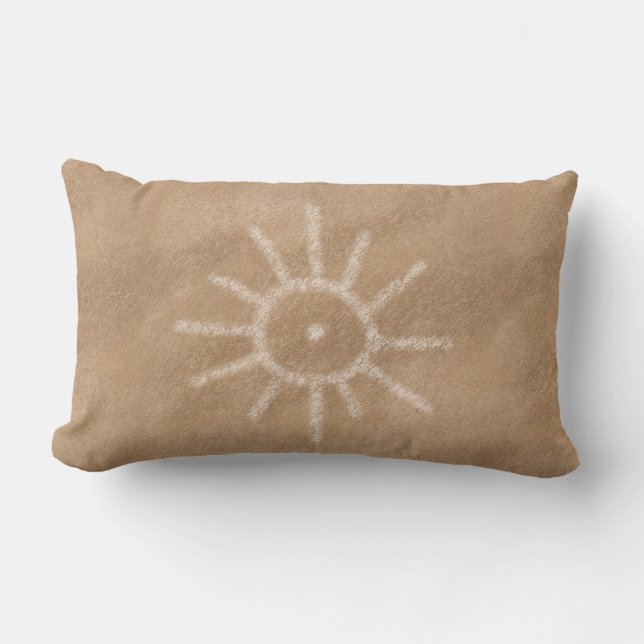 Sydväst Sun Petroglyph Design Lumbarkudde (Framsida)
