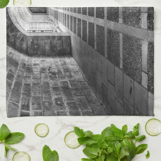 Symmetri i svartvitt kökshandduk (Vikta)